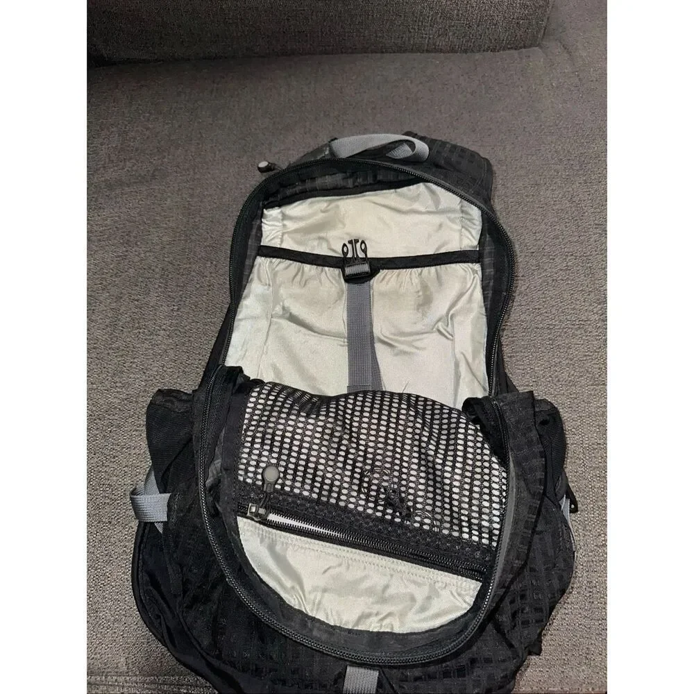 Patagonia Y2k catalyst Hiking Backpack Ripstop Black Discontinued